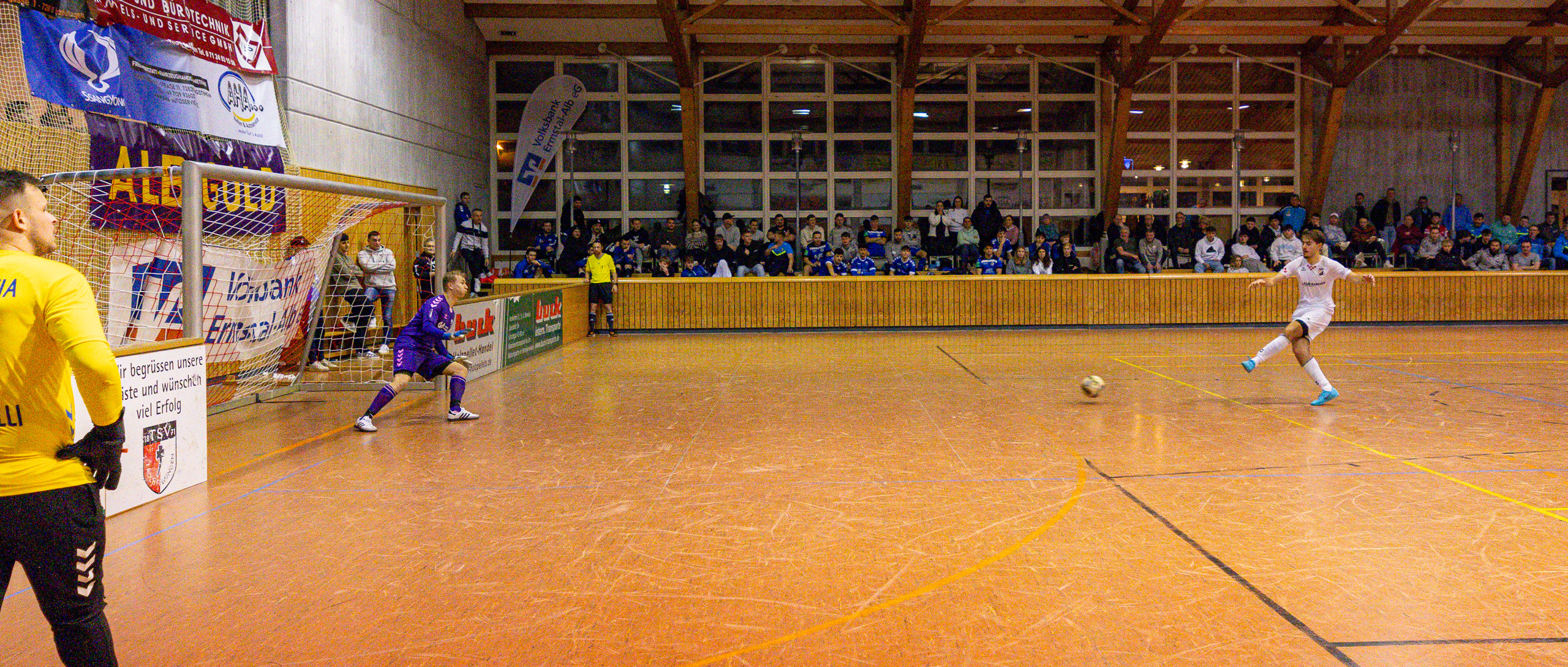 20250118200022 R5D 09306