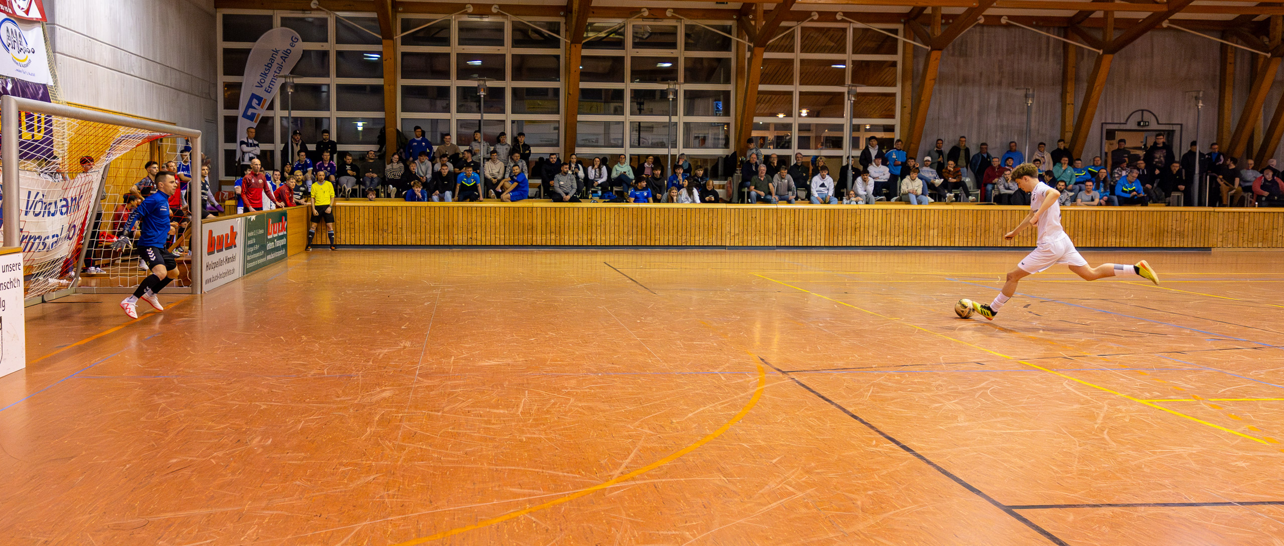 20250118201912 R5D 09625 e