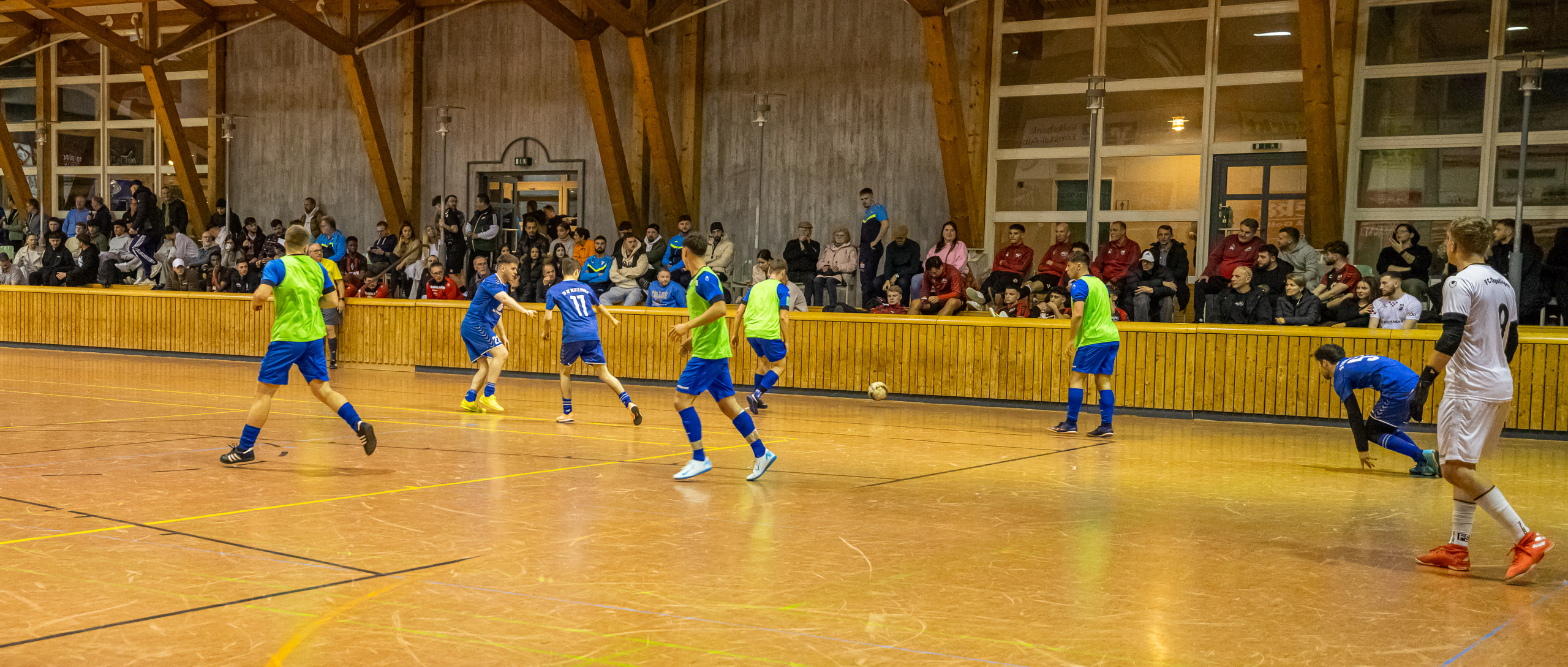 20250118175656 R5D 09223